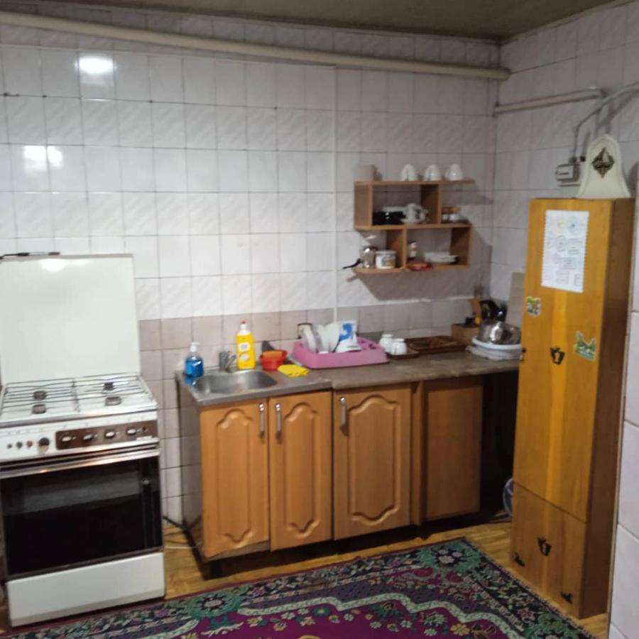 Garden Hotel And Hostel 비슈케크 외부 사진